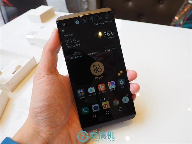 LG V20全國首發上手!雙屏+雙攝別出心裁 LG V20全國首發上手!雙屏+雙攝獨樹一幟