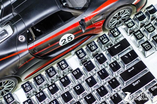 六大黑科技 实测雷神黑轴金属机械键盘 