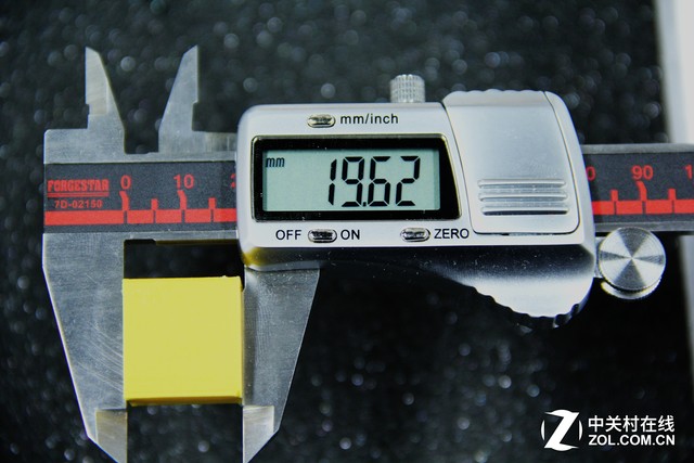 巋然不動若泰山 弘瑞3D打印機Z500 巋然不動若泰山 弘瑞3D打印機Z500實測