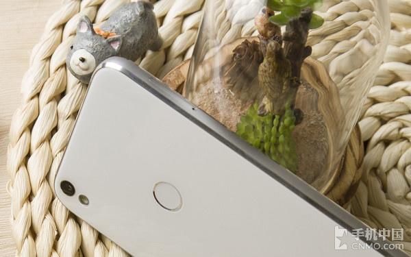 TCL 520評測:千元級美拍機體會如何?