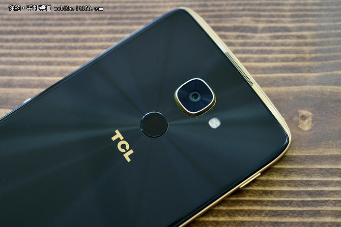 TCL 950評測