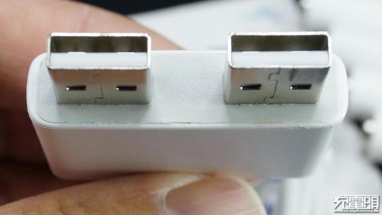 65W筆記本也能用！小米青米多口充電站拆解