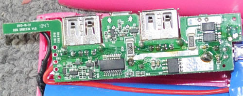 SSK飚王SRBC536移动电源拆解图PCBA板子