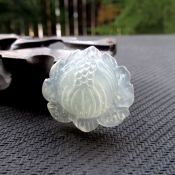 精美天然岫玉冰透蓮花吊墜