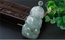 18K白金鑲鉆翡翠掛件--老坑冰種飄藍(lán)花細(xì)膩均勻時(shí)尚鑲嵌觀音