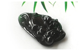 天然翡翠掛件--精品老坑玻璃種墨翠晶瑩潤透小巧玲瓏典雅別致精工巧雕鳥語花香