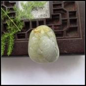 純天然新疆和田玉油潤原石帶皮俏色如意金蟾吊墜