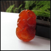 天然巴西冰瑩紅瑪瑙生肖牛掛件