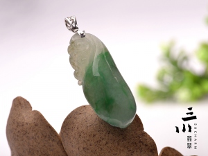 特價(jià)18K白金豆種天然A貨翡翠福瓜吊墜
