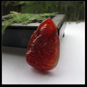 冰透滿紅純天然瑪瑙生肖馬本命佛大勢至菩薩