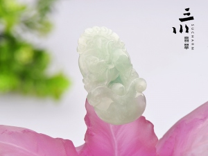 豆種天然A貨翡翠生肖兔吊墜