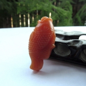 石英巖玉紅玉鯉魚吊墜
