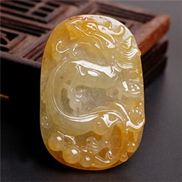 天然翡翠掛件--老坑冰糯種黃翡細膩瑩潤精致浮雕騰龍子岡牌