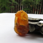天然巴西冰黃瑪瑙玉生肖狗掛件