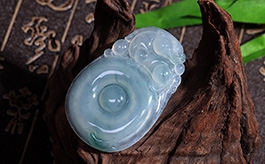 天然翡翠掛件--老坑冰種清雅淺綠細膩晶瑩雙面精雕福貝