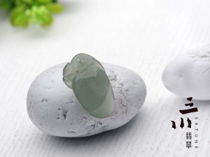 特價冰糯種天然A貨翡翠仙猴獻壽吊墜