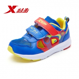 特步男童裝時(shí)尚休閑鞋透氣舒適運(yùn)動(dòng)鞋包郵687215321510