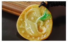 天然翡翠掛件--老坑糯種紅黃雙色底飄翠花細潤亮澤俏色巧雕金玉滿堂