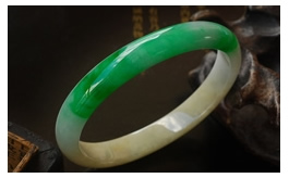 天然翡翠手鐲-貴妃鐲--老坑糯種鮮潤正陽綠飄花伴淺黃翡潤澤晶瑩驚艷華美玲瓏?yán)w細(xì)貴妃鐲(54)