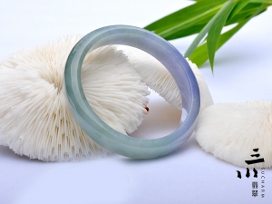 糯種多彩天然A貨翡翠圓鐲