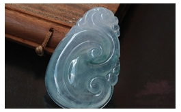 天然翡翠掛件-老坑冰種淺綠底飄藍花水潤晶瑩雙面精雕萬事如意