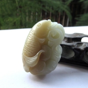 精致天然新疆和田玉糖青白富貴如意吉祥雕件