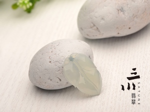 特價冰糯種天然A貨翡翠玉葉吊墜