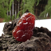 天然巴西紅瑪瑙玉生肖兔吊墜