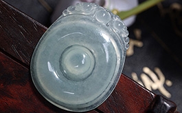 天然翡翠掛件--老坑冰種晴水綠水潤薄透雙面精雕福貝