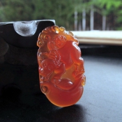 天然巴西瑪瑙冰透滿紅生肖牛吊墜/玉石生肖項(xiàng)墜掛件/瑪瑙玉髓生肖牛開運(yùn)吉祥物/玉緣軒正品