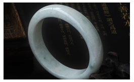 天然翡翠手鐲--老坑糯種清雅白底飄藍花圓潤婉約富貴圓鐲(57)