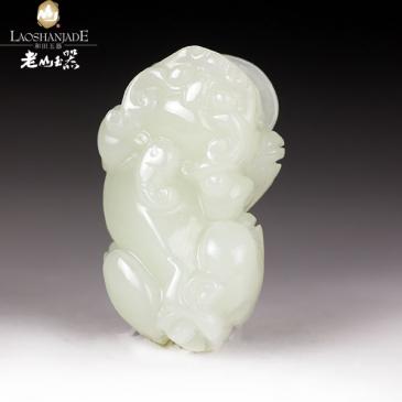 和田玉掛件貔貅紋路清晰吊墜