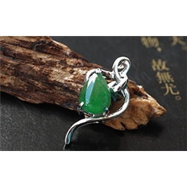 18K白金鑲嵌翡翠掛件--老坑冰種陽綠細潤晶瑩精致鑲嵌吊墜一往情深