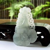 緬甸翡翠A貨冰瑩水潤清新淡綠色花開富貴吉祥掛件