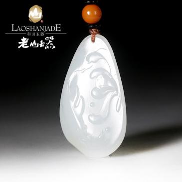 和田玉羊脂玉掛件蓮雕刻逼真