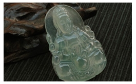 天然翡翠掛件-天方圣世極品熒光老坑玻璃種淺綠觀音