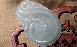 天然翡翠掛件--浮光伴月影老坑冰種睛水綠細(xì)潤(rùn)晶瑩大氣雙面精雕如意祥龍