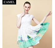 Came駱駝l女裝2015夏季新款時(shí)尚網(wǎng)格鏤空白色印花清新甜美娃娃領(lǐng)連衣裙C5BLY0239