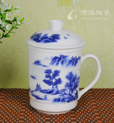 博緣陶瓷杯子個人套杯帶蓋水杯青花瓷手繪山水人家三件杯