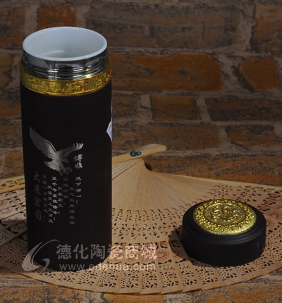 保溫杯
