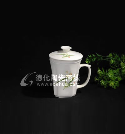 手繪蘭花個(gè)人杯