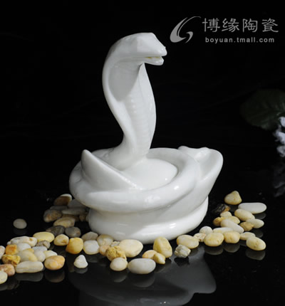 十二生肖--蛇德化白瓷動物雕塑工藝擺件本命年禮物