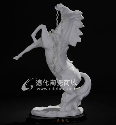 一馬當先/陶瓷工藝品/德化陶瓷/動物瓷雕/居家擺件