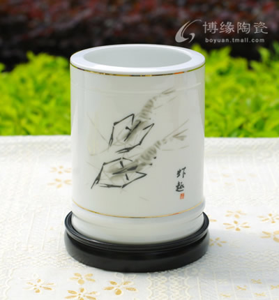 博緣陶瓷筆筒辦公用品文房四寶玉瓷對蝦蝦趣筆筒