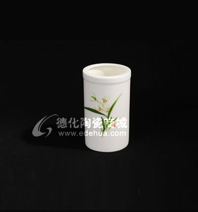 手繪玉瓷筆筒