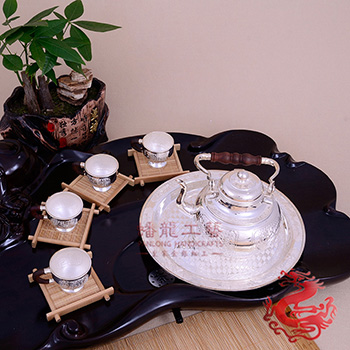 梅蘭竹菊提梁茶具(1壺4杯)