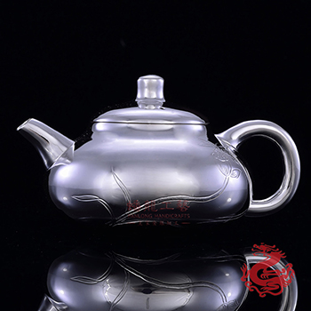蜻蜓戲蓮橫云泡茶壺