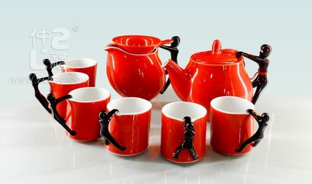 红釉黑柄斜壶斜杯10头茶具组