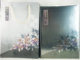 半斤綠園茗峰通用禮盒(銀)