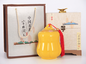 半日閑云單罐大號正山小種禮盒(米)